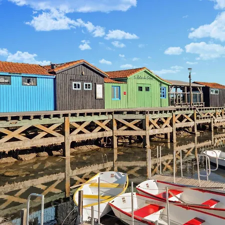 Gorgeous In Saint-Jean-de-Liversay